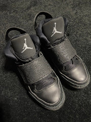 Boys Jordan Sneakers