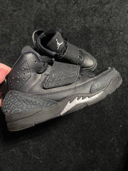 Boys Jordan Sneakers
