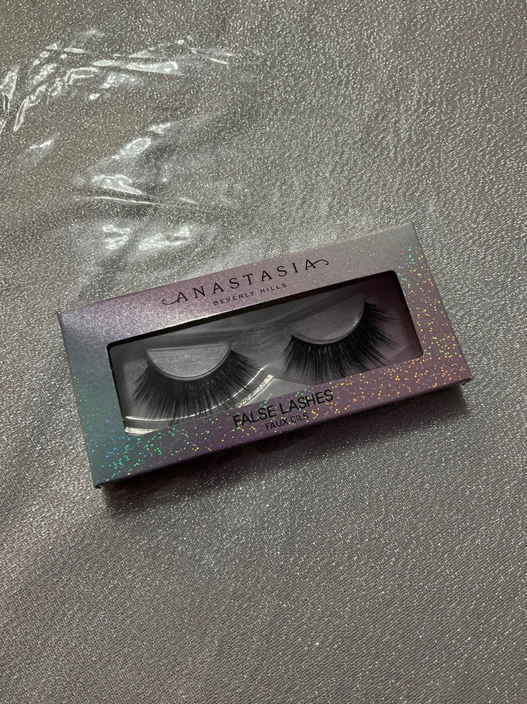 Eyelashes Lot