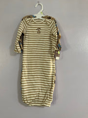 Carter’s 2-pc Gown Set