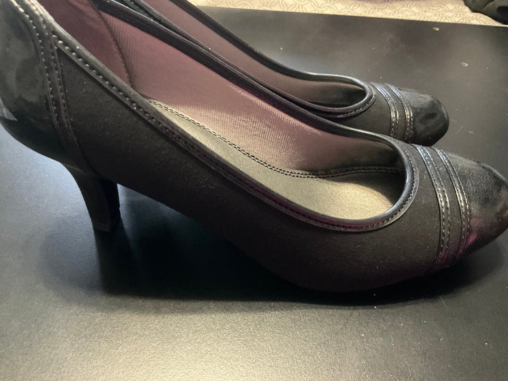 Life Stride Black Heels