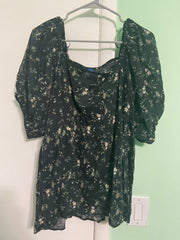 Old Navy Flower Top