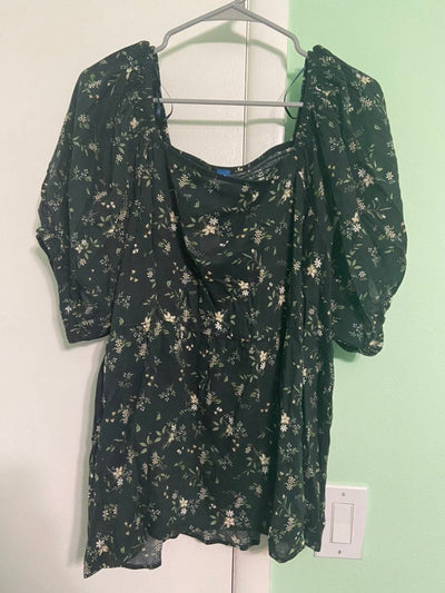 Old Navy Flower Top