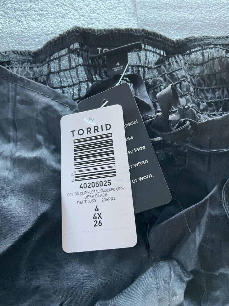 Torrid Black Cotton Clip Floral Smocked Crop Top Size 4X