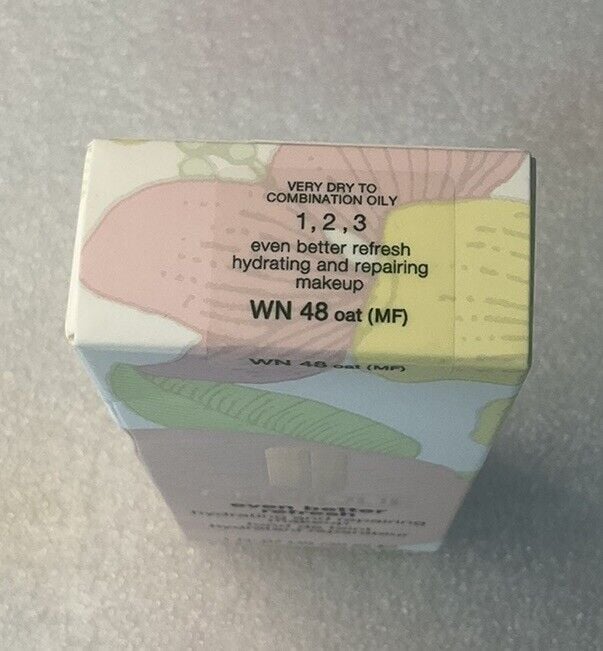 Clinique Even Better Refresh Hydrating And Repairing Makeup WN48 Oat