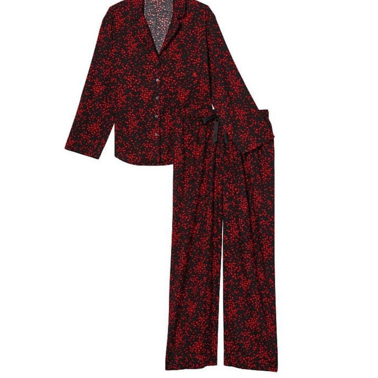 Victoria’s Secret Flannel Long Pajama Set